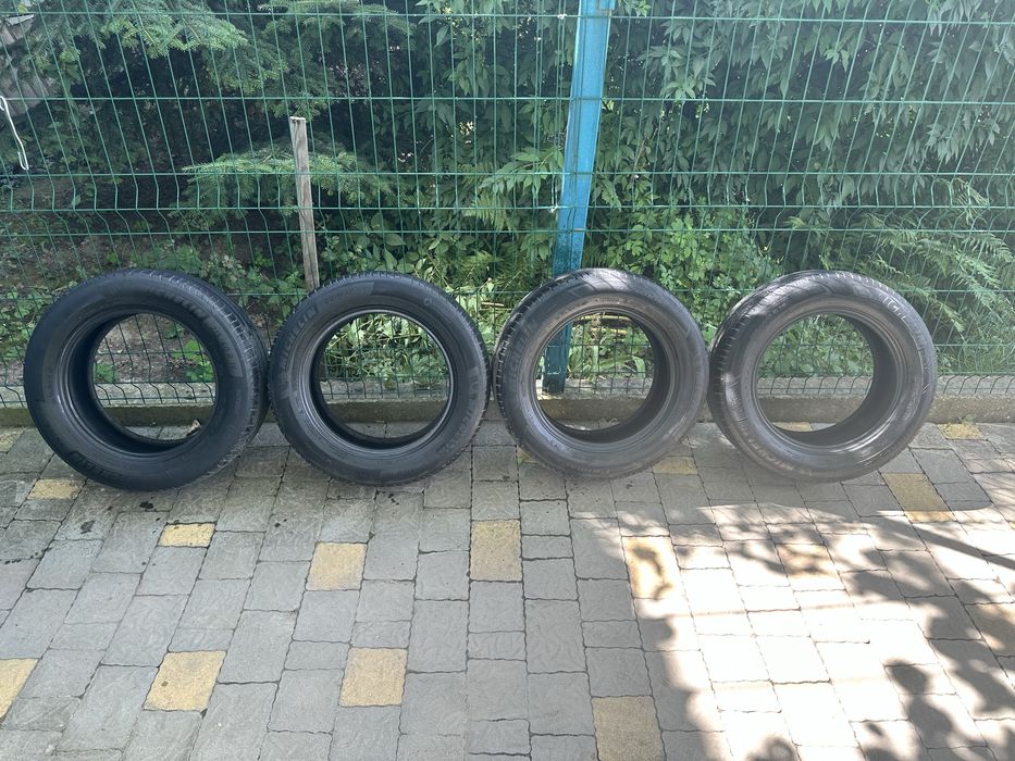 Michelin Primacy 4 , Primacy 3 215/60/16 шини літні