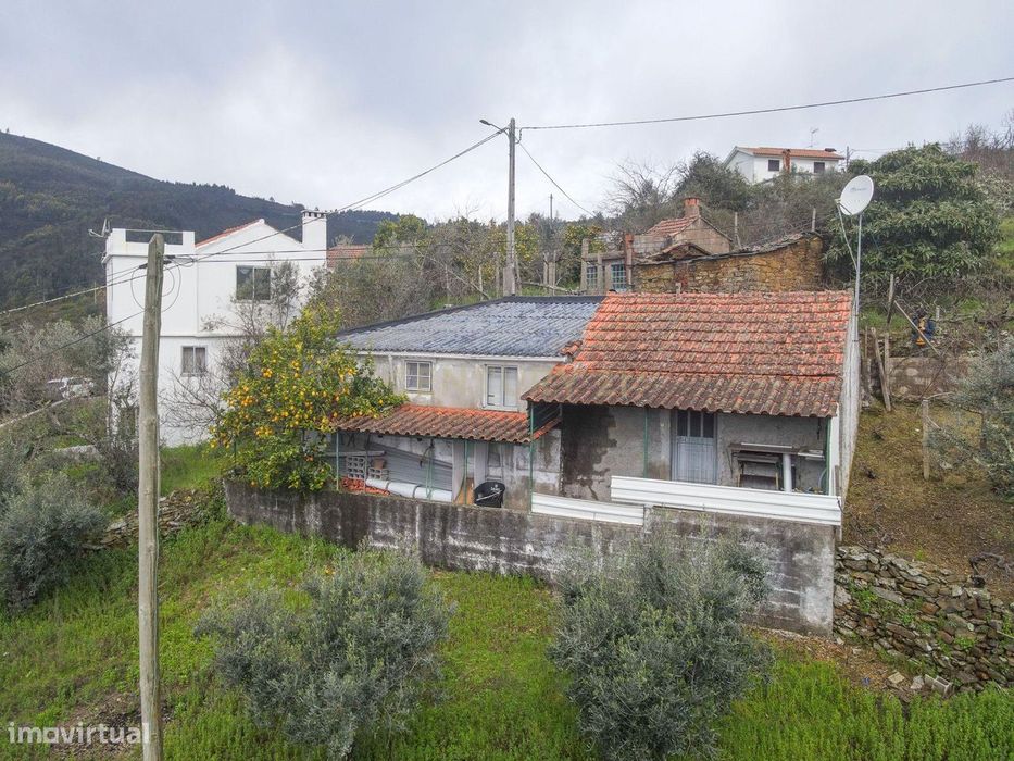 Moradia T2 com Vista para o Rio em Trinhão, Pampilhosa da Serra