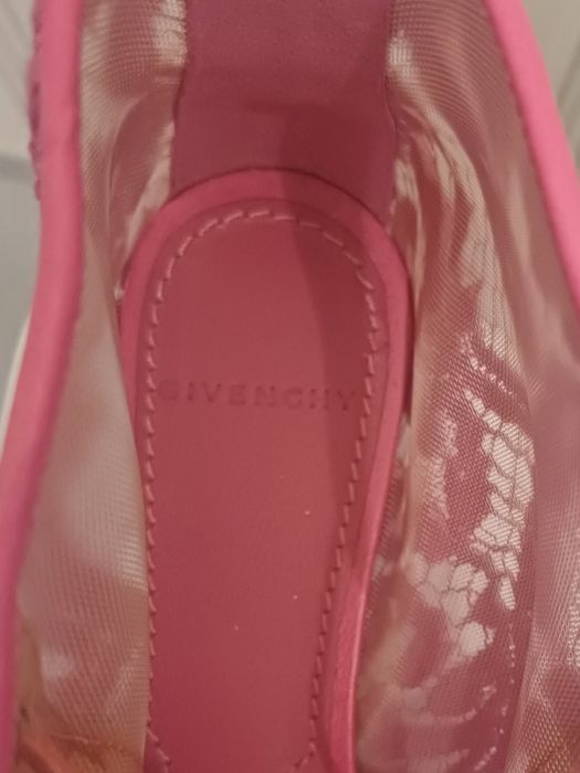 Givenchy оригінал  38