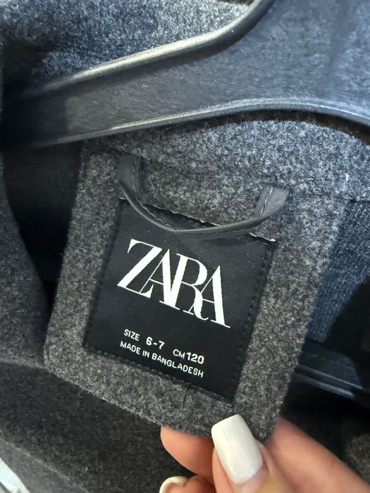 Пальто на дівчинку Zara