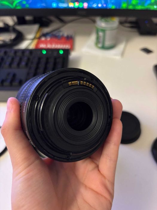 Canon EF-S 10-18mm f/4.5-5.6 IS STM