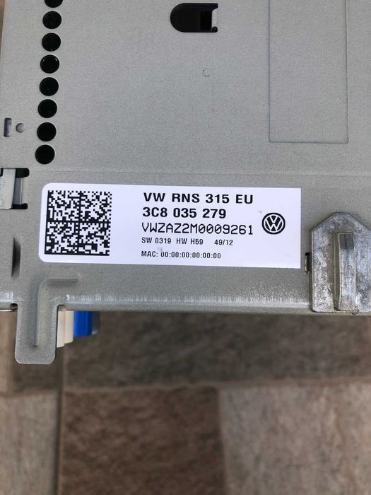 Штатна CD автомагнітола для VOLKSWAGEN TIGUAN 2013 р.