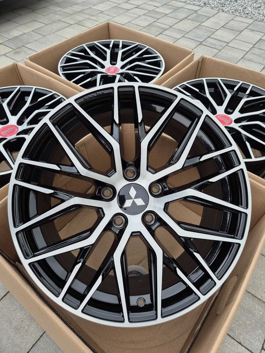 #RS4 Alufelgi R17 5x114,3 Mitsubishi Subaru Infiniti Lexus Jeep TPMS