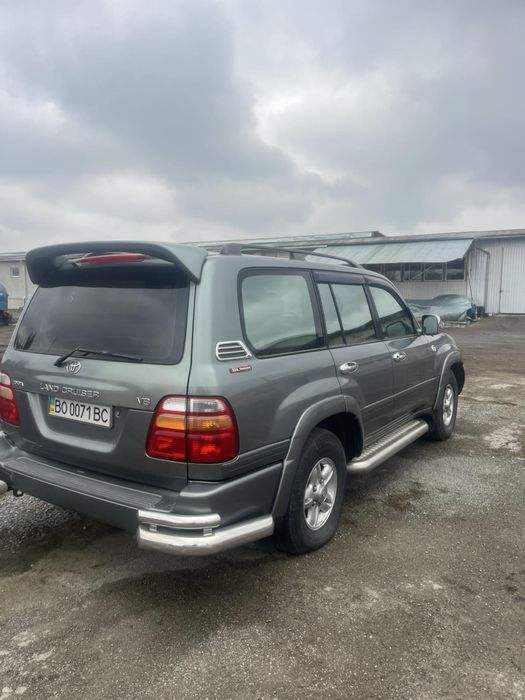 Тойота лендкрузер 100 ювілейна