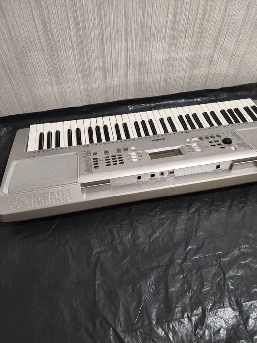 Сентизатор Yamaha YPT-360