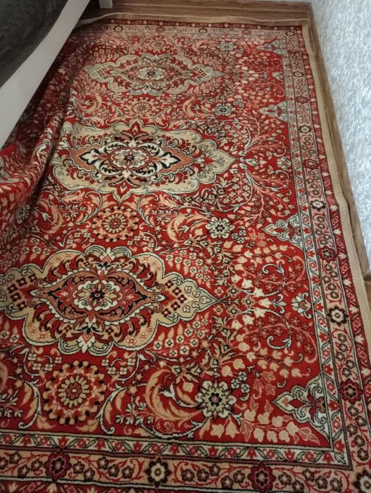 Продам коври  на підлогу