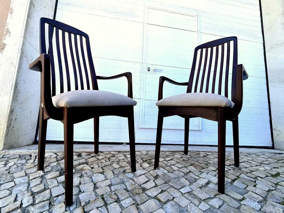 Cadeirão olaio vintage + 52,5comp x 52prof x 102alt.