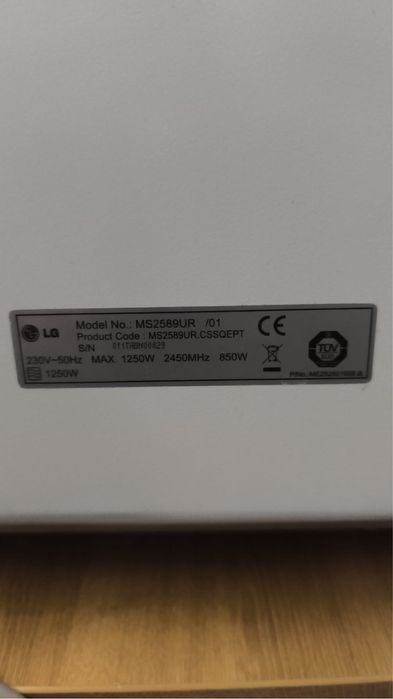 Frigorífico Beko vertical em inox