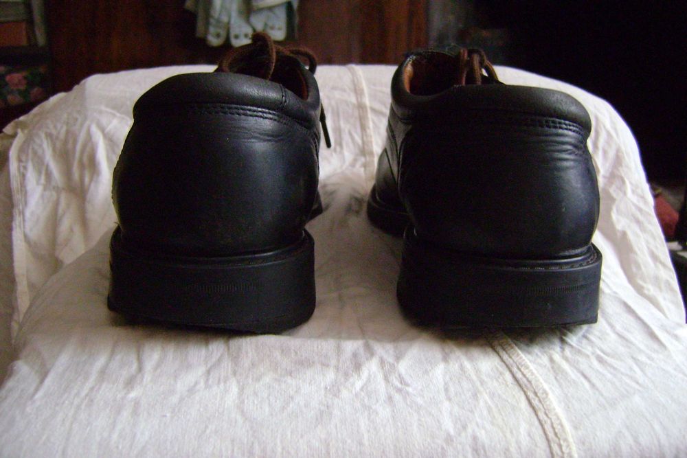 Продам туфли мужские Clarks
