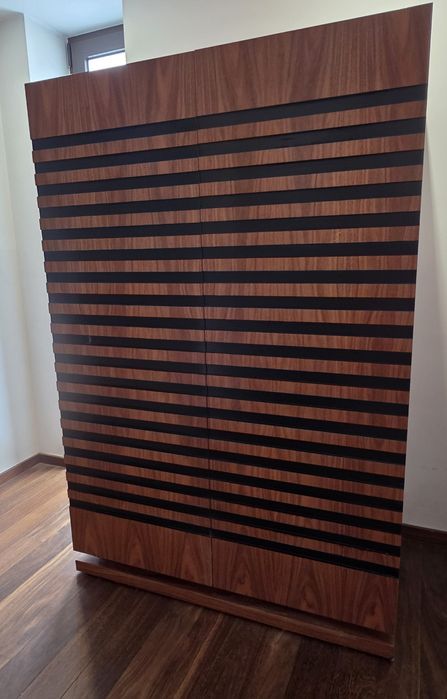 Móvel Aparador em Pau Ferro