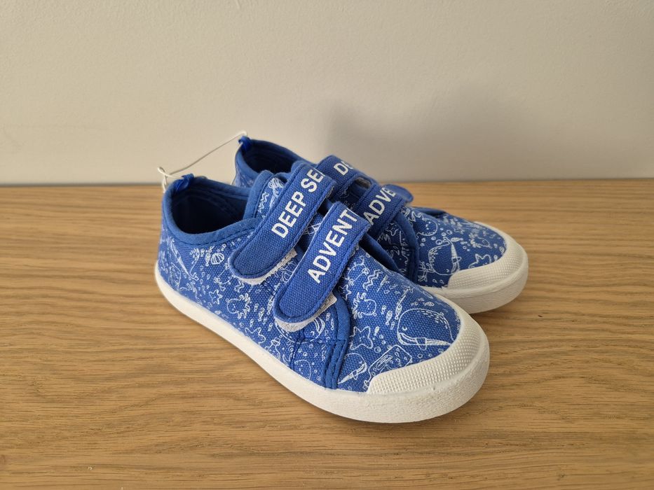 Buty tenisówki do przedszkola 27