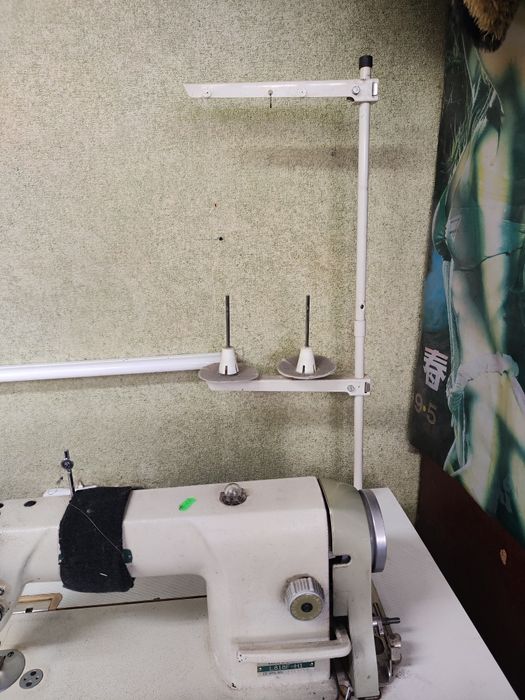 Промышленная швейная машинка Siruba