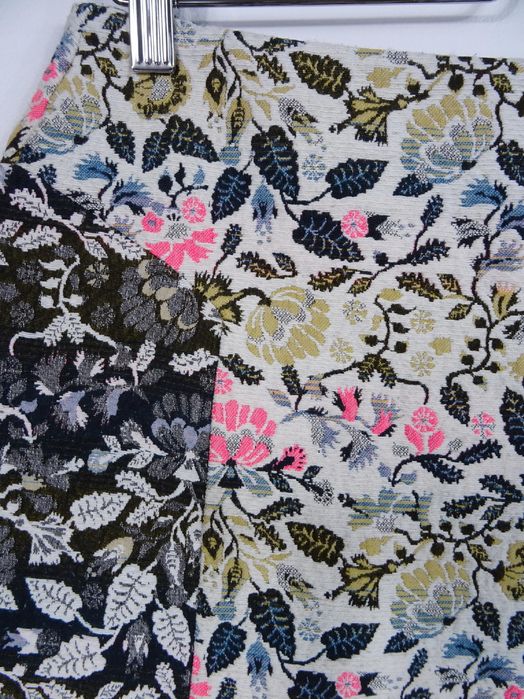 Spódnica Topshop trapezowa przed kolano rozmiar 42 XL