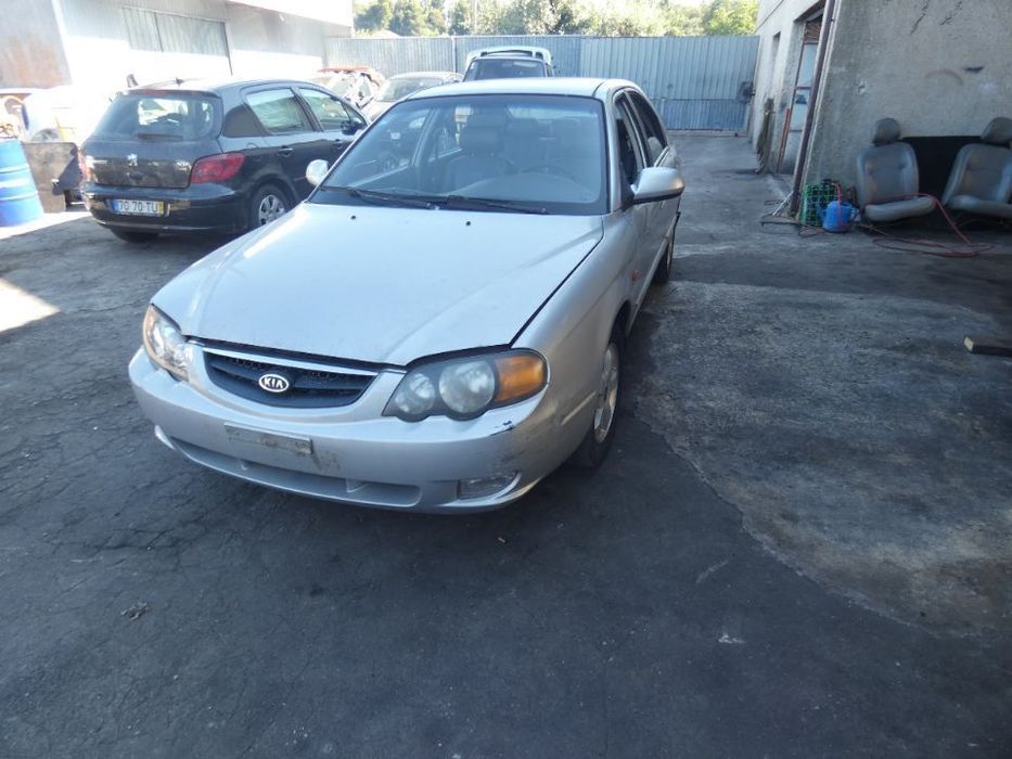Kia Shuma de 2003 para peças