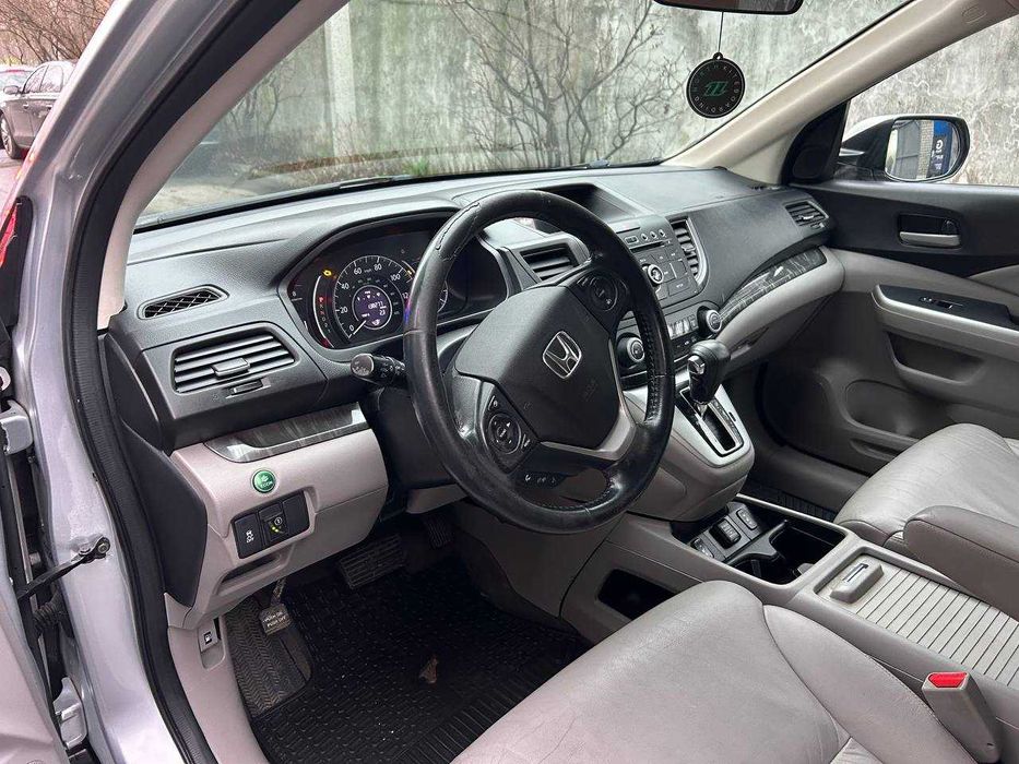 Продам свою Honda CR-V 2.4  2013 р