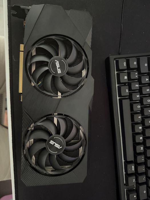 ASUS Dual GeForce RTX 2070 EVO 8 GB.