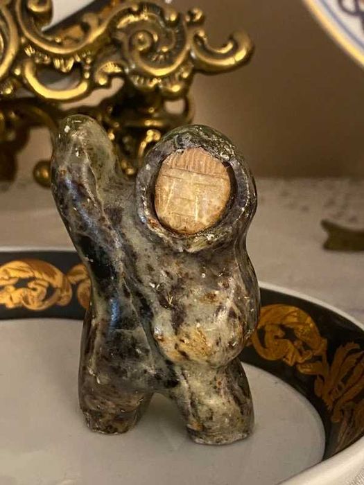 Escultura Inuit Original Ekemo – Pedra-Sabão (Alasca/Canadá)