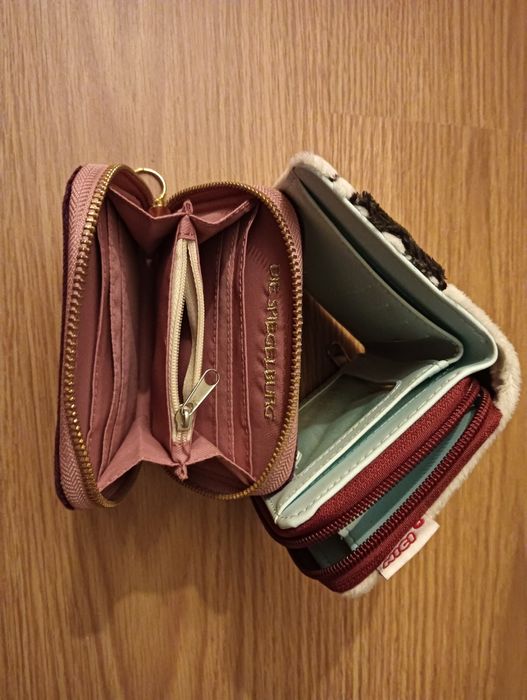 Carteiras Novas para Menina