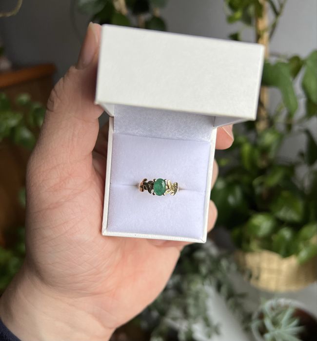 Pierścionek złoty ze szmaragdem naturalnym, gwarancja