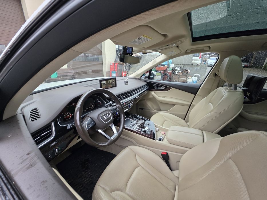 Audi Q7 3.0 bardzo bogate wyposażenie
