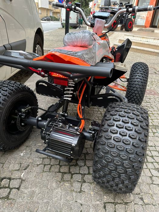 Moto 4 Eléctrica Nova de 1500W na sua Caixa Selada.