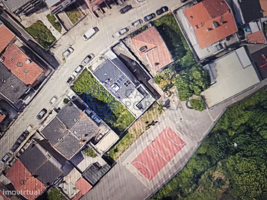 Terreno com 228 metros  projeto aprovado Fânzeres