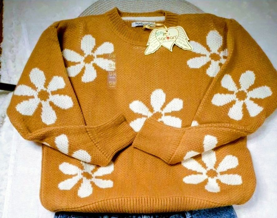 НОВИЙ Теплий светр "Sarlan" (Туреччина) з 3D квітами колір"кемел"146