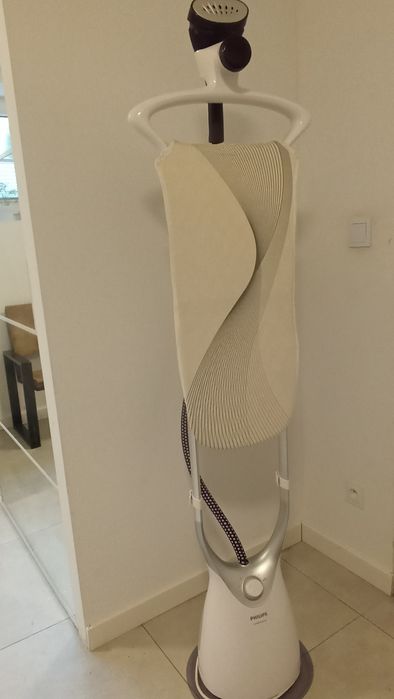 Parownica Philips ComfortTouch GC557/30