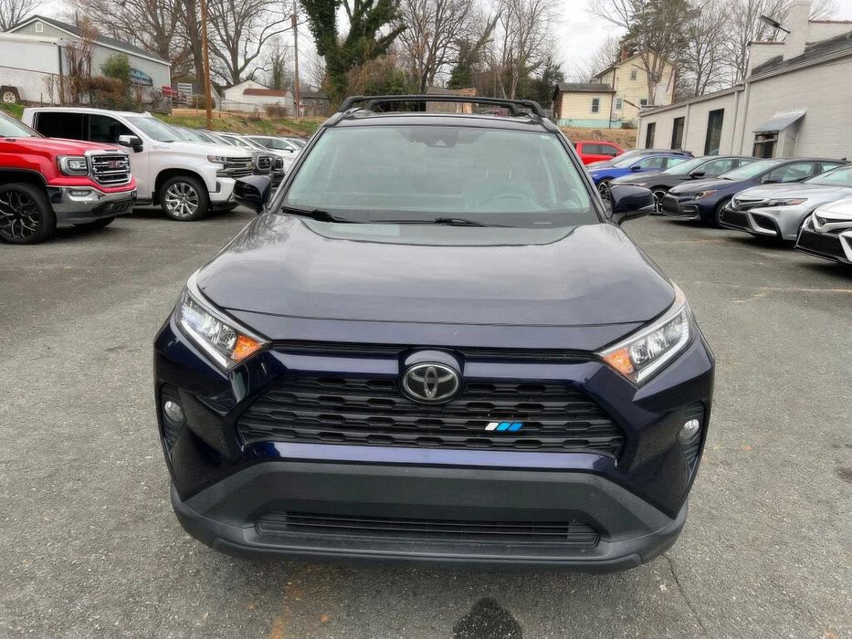 Toyota RAV4      2020