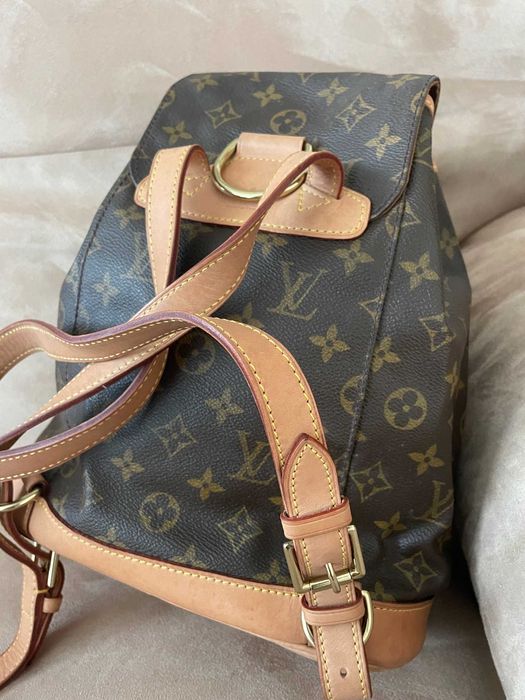 Mochila LOUIS VUITTON – modelo Montsouris MM