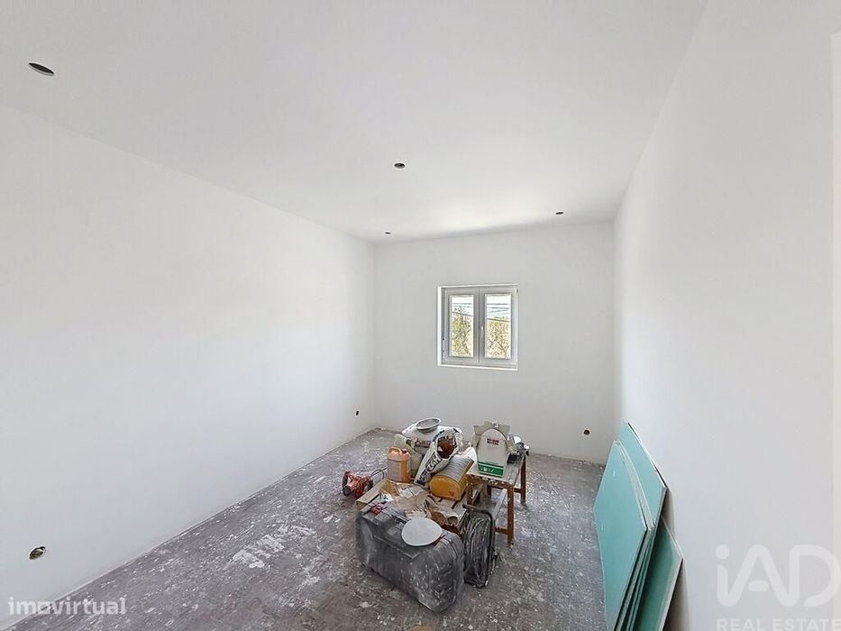 Casa / Villa T4 em Mexilhoeira Grande de 126 m2