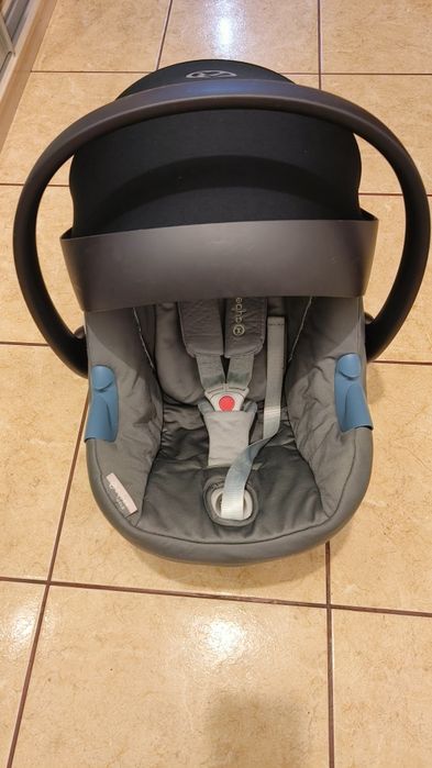 Fotelik cybex aton m + baza ISOFIX + fotelik sirona M2 i-size