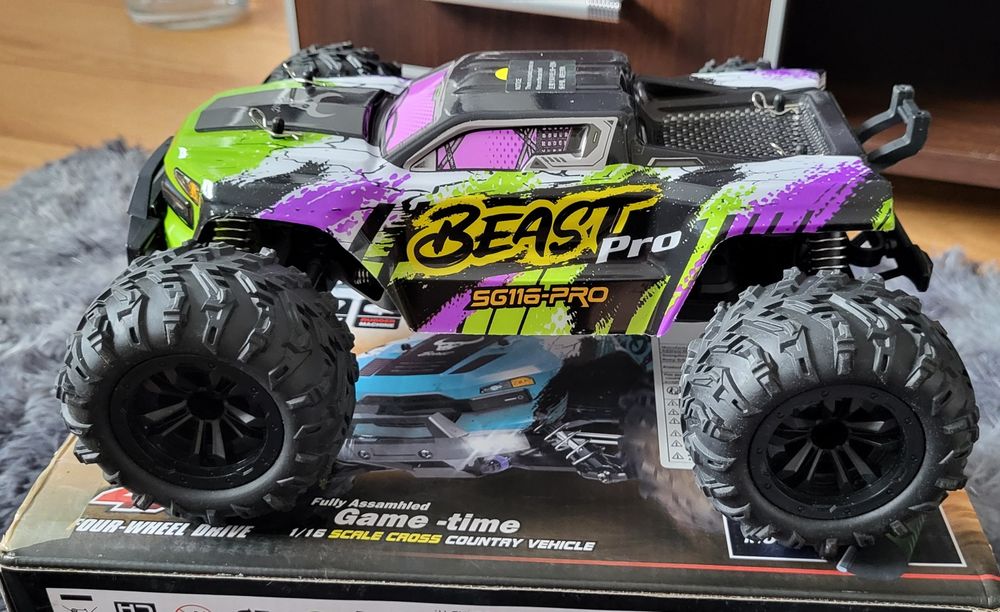 Zdalnie sterowany samochód terenowy ZLL SG116 PRO w skali 1:16.