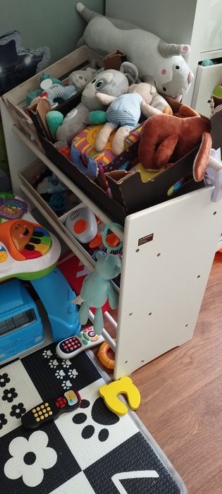 Pojemniki na pokarm i inne akcesoria