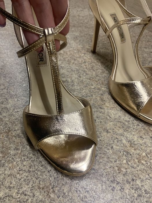 Czolenka neścior złote