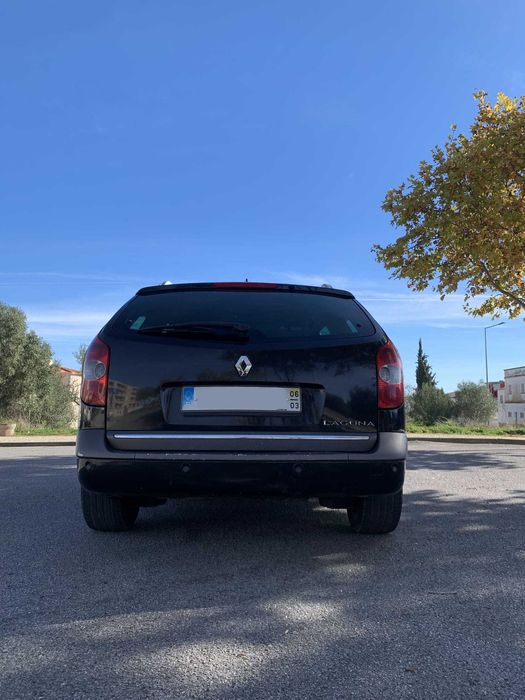 Renault Laguna 2.0 dCi 2006 – Familiar Espaçoso e Confortável