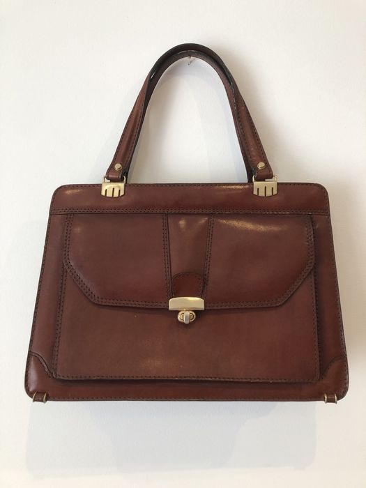 Mala vintage em PELE