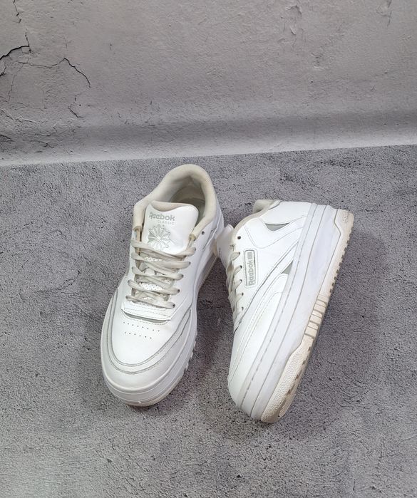 Кроссовки Reebok Club C Extra женские кожаные Atr Chill
