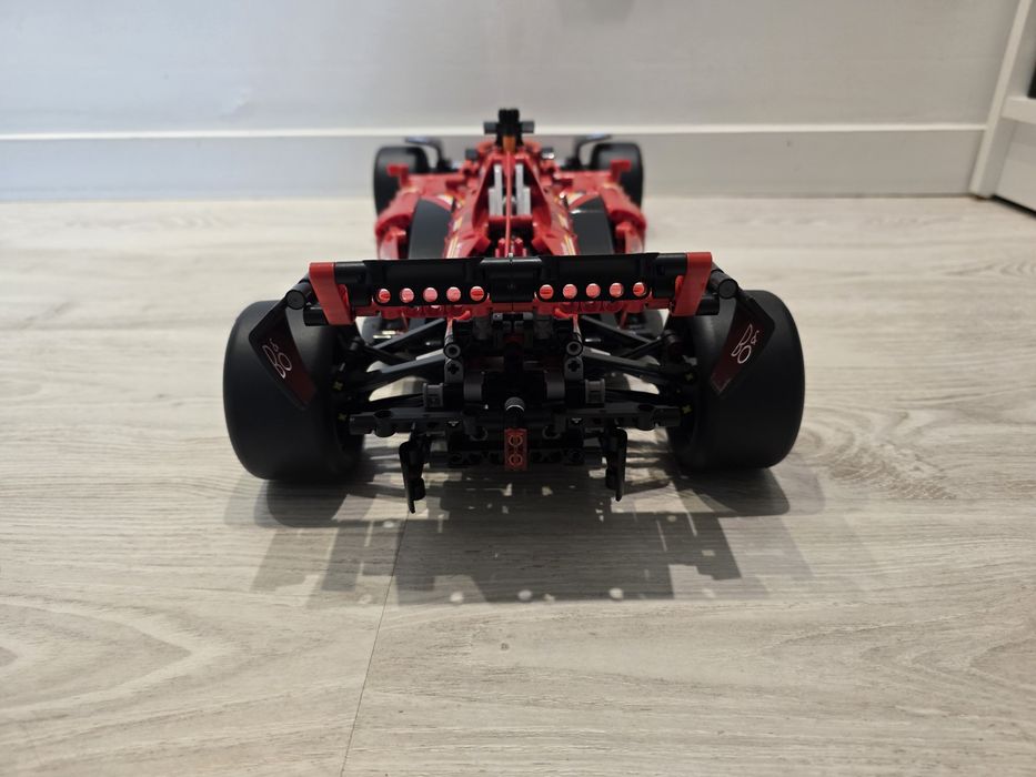 Réplica LEGO Technic Ferrari F1 SF-24