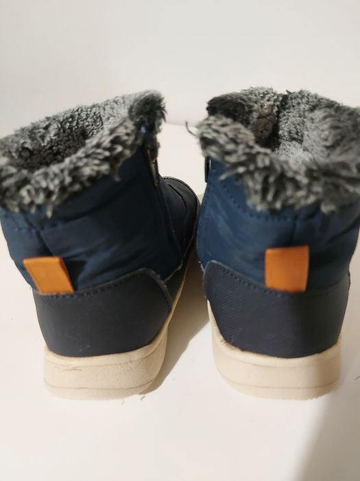 Buty zimowe Zara, ocieplane roz.24