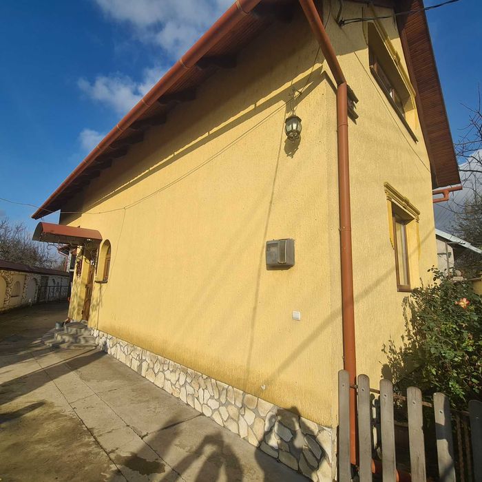 Продається чудовий сімейний будинок в м.Берегово