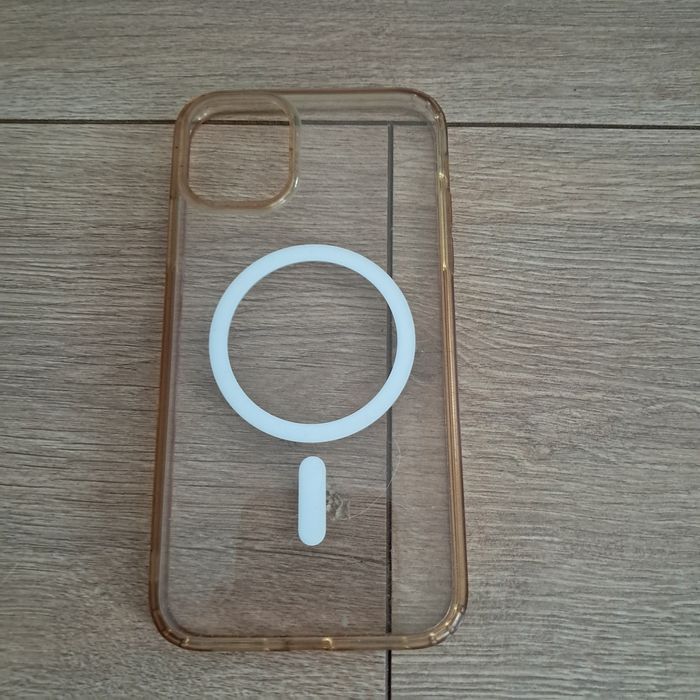 Nowy case na iPhone 11