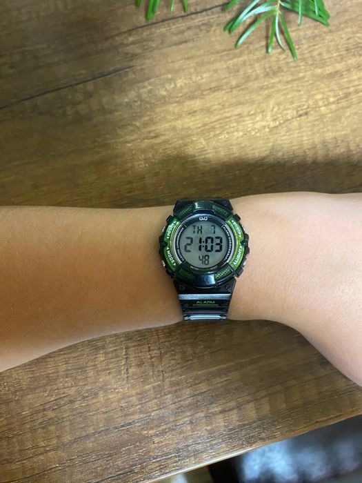 Годинник дитячий Q&Q M138J001Y