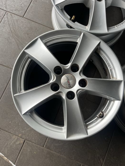Felgi 16 5x114.3 Kia Hyundai Mazda Dezent
