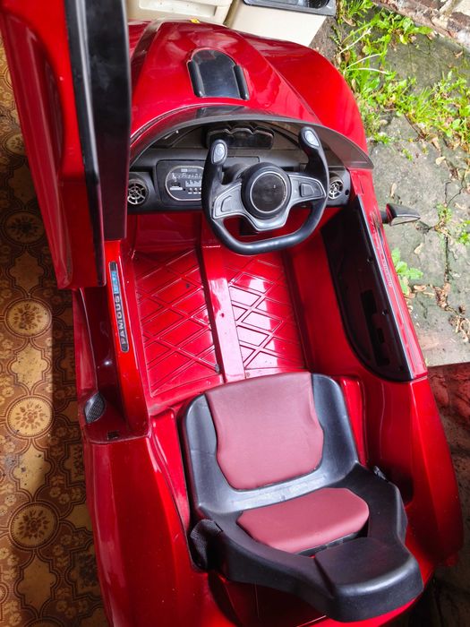 Дитячий електромобіль Kidsauto Ferrari LaFerrari style Red