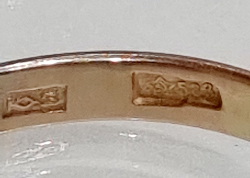 Золотое кольцо с бриллиантом. ct 0,18 3/3