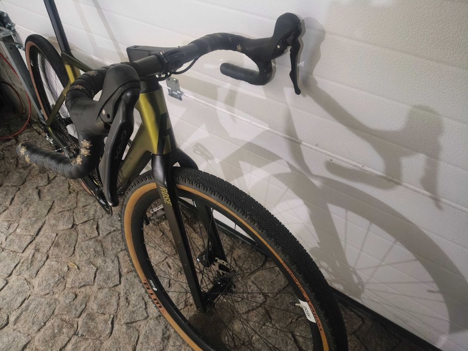 Bicicleta gravel  Rose back road carbono