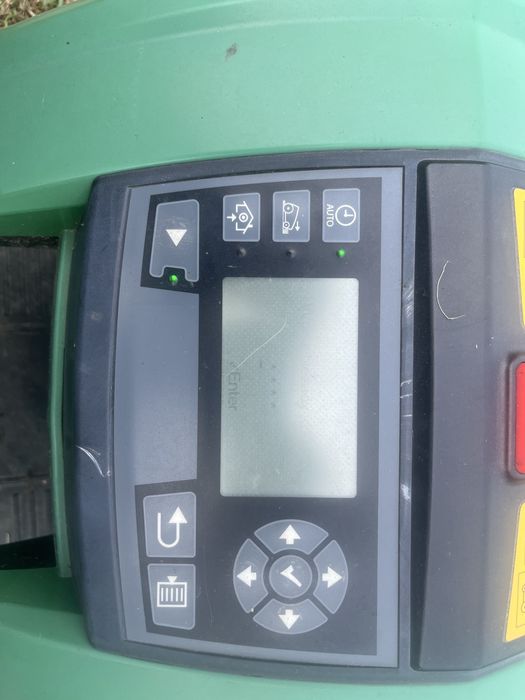 Tango e5 john deere robot