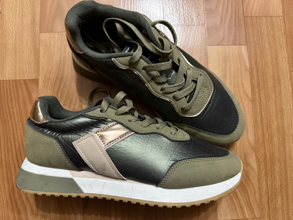 Кросівки Venice,розмір 40