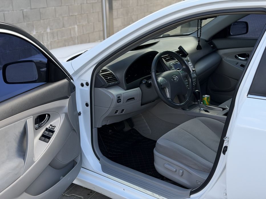 Продам Toyota Camry гібрид